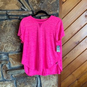 🌺3/$12 NWT Danskin Mesh V Active Performance Top